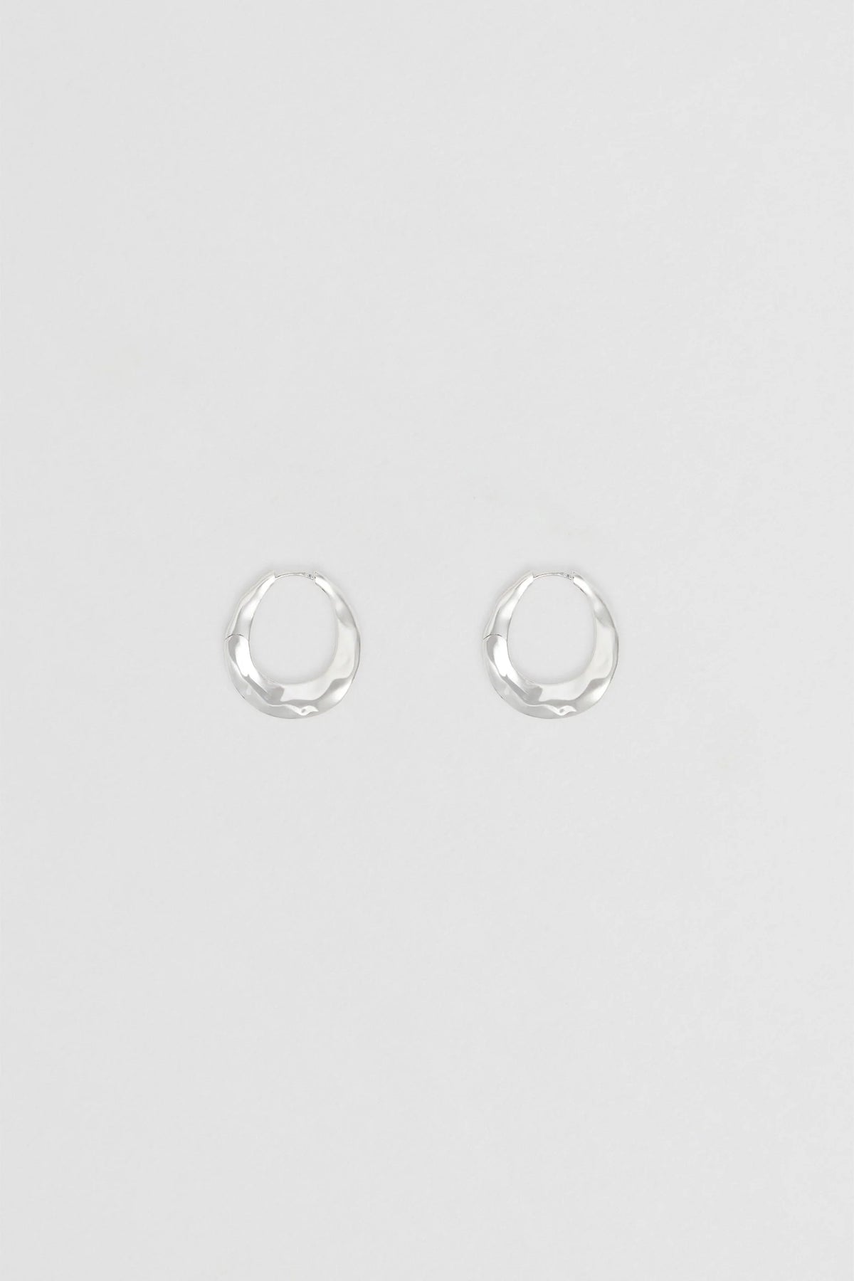 Nina Gordon Earrings Dajia Hoops Medium, Silver Soho-Boutique