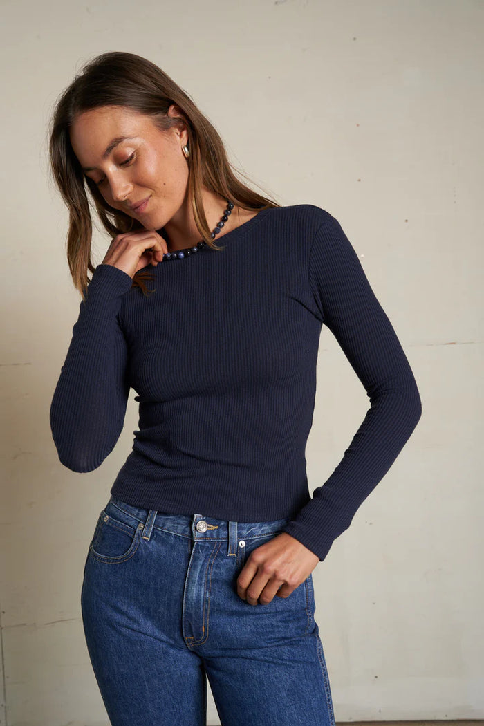 perfectwhitetee Top Jolie Sweater Rib L/S Crew, Navy Soho-Boutique