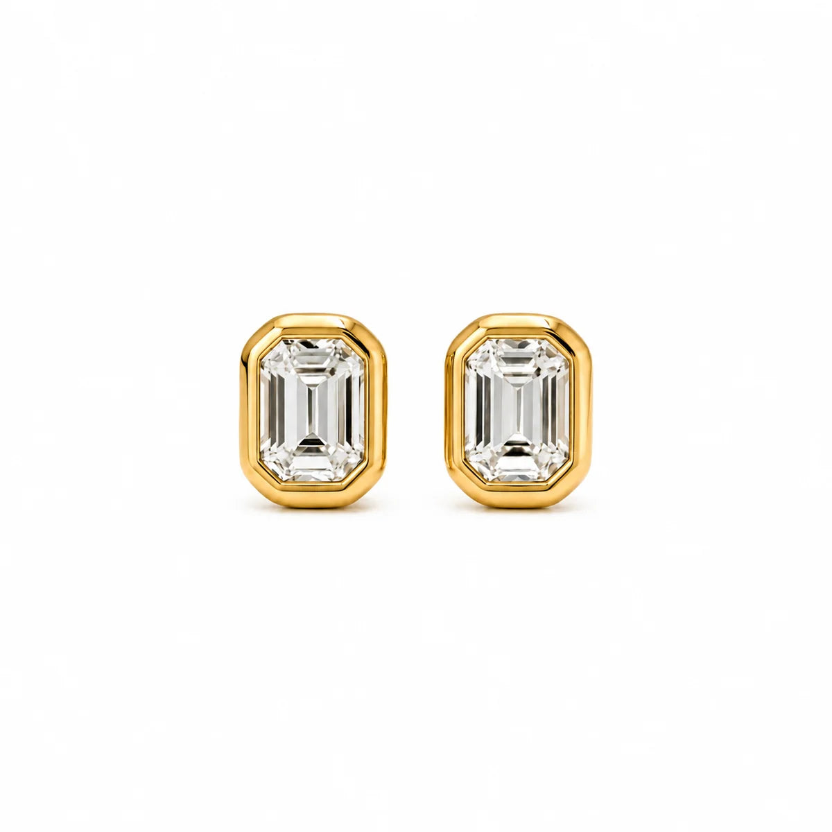 Elodie Emerald Bezel Stud Earring, Gold