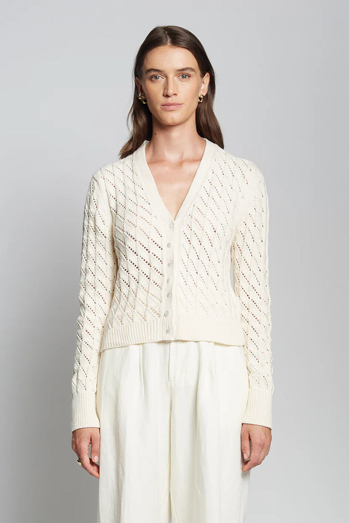 Aya Cardi, Ivory