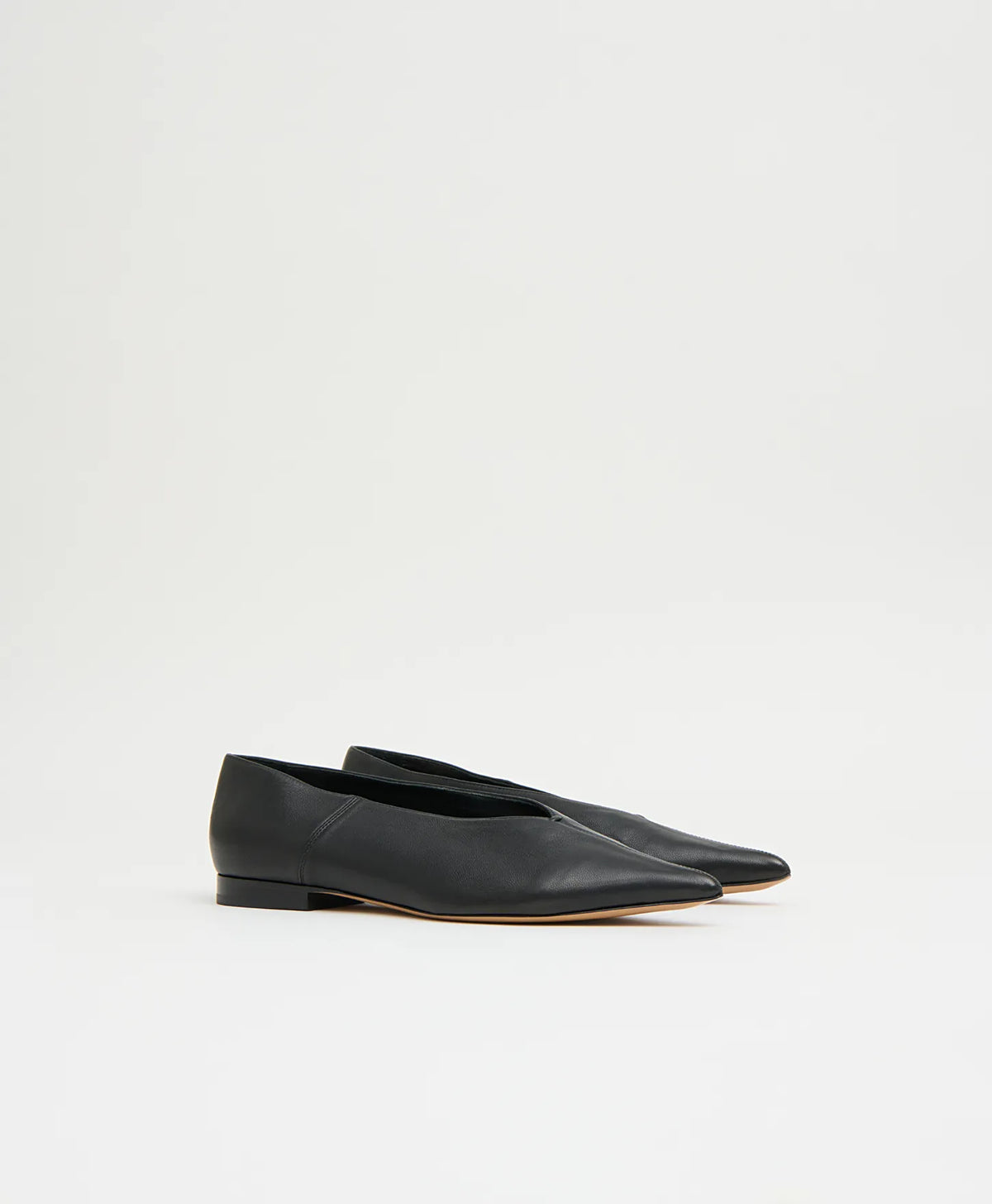 Kiki Flat, Black