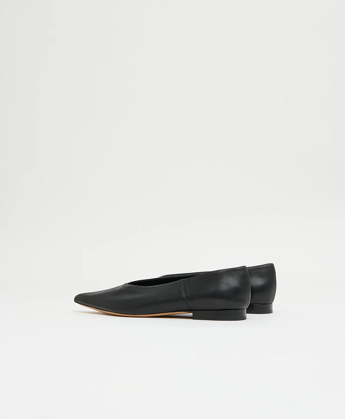 Kiki Flat, Black