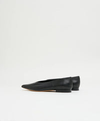 Kiki Flat, Black
