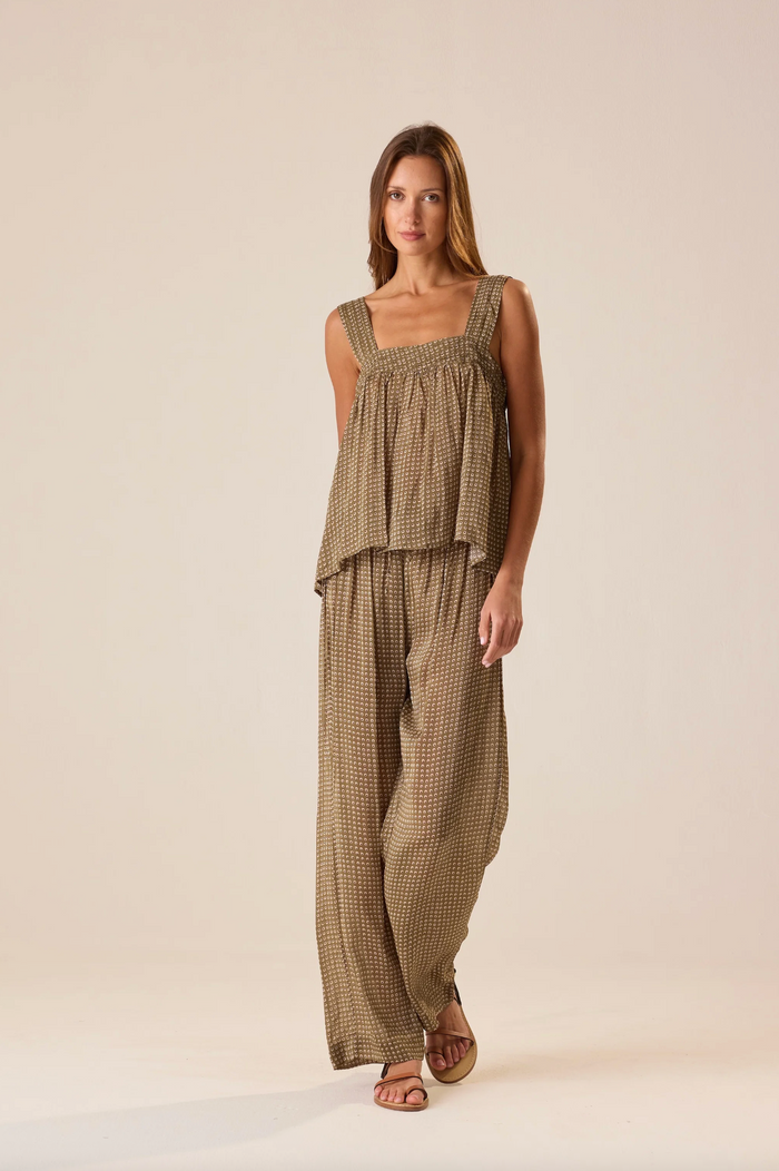 Jamie Pant, Martini Olive