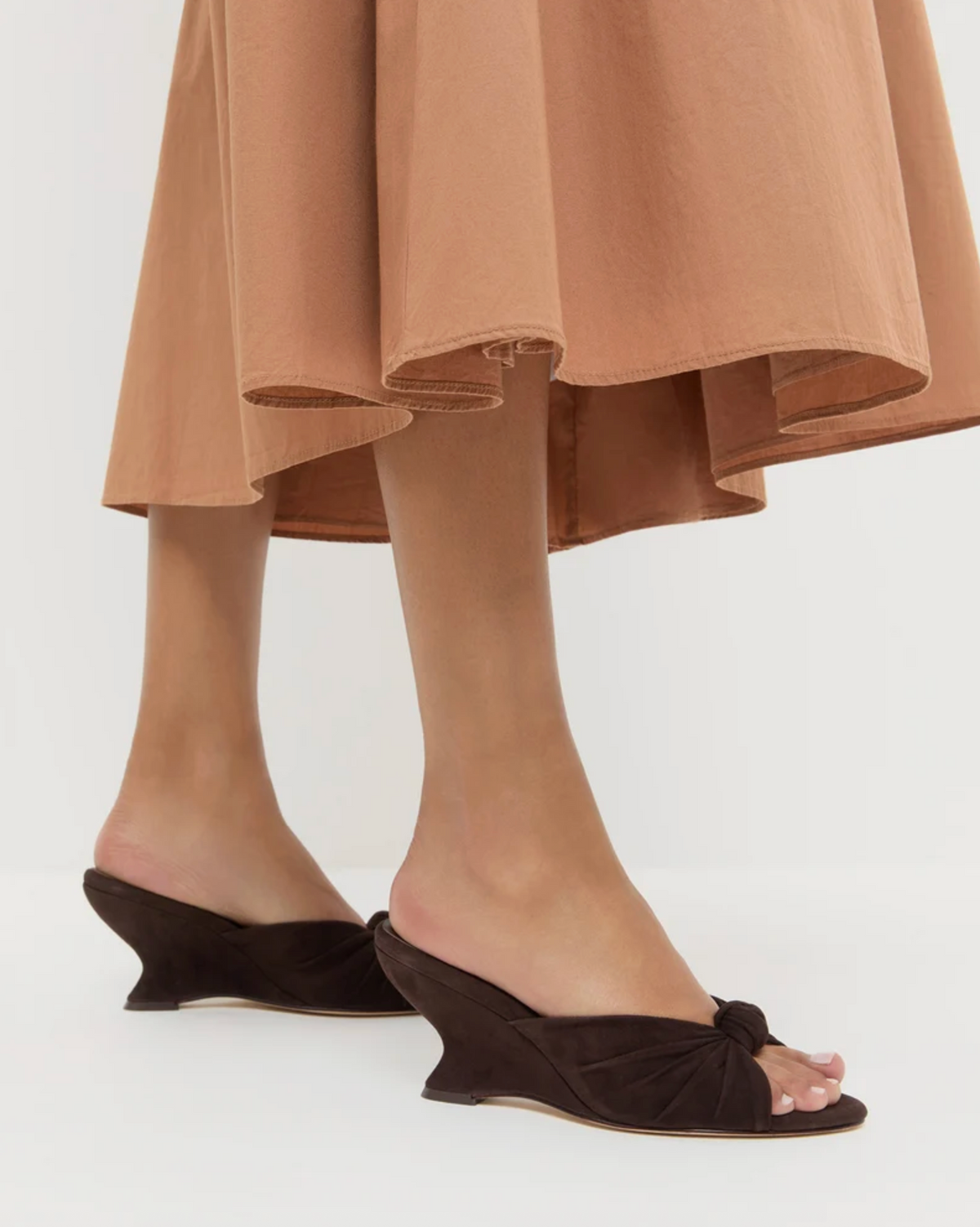 Marsy Angled Wedge, Tmoro