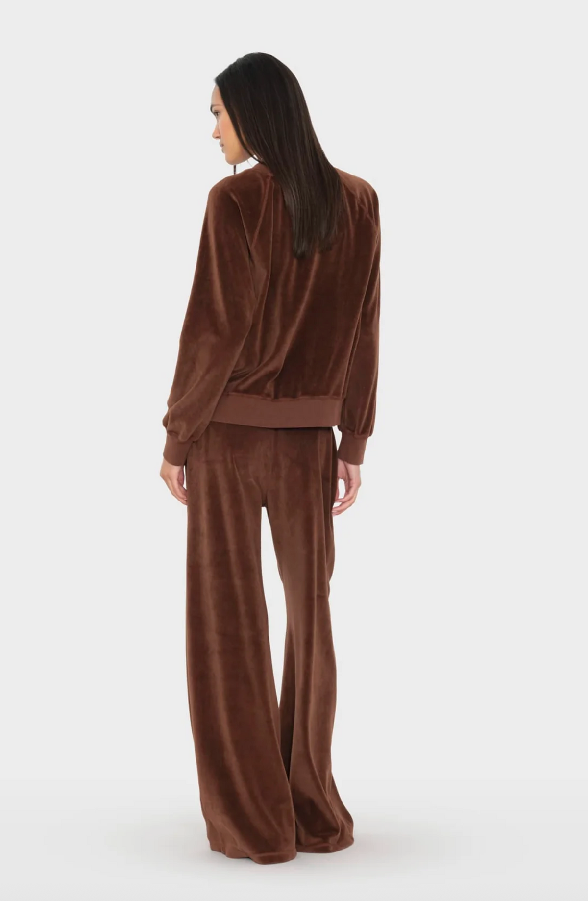 Manon Pant, Mocha Brown