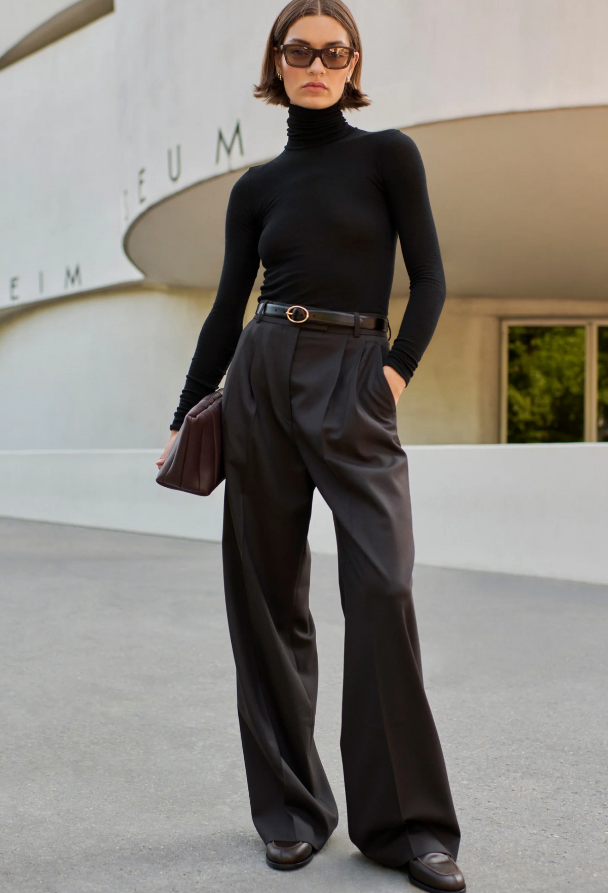The Cashmere Turtleneck, Black