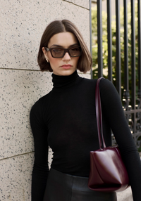 The Cashmere Turtleneck, Black