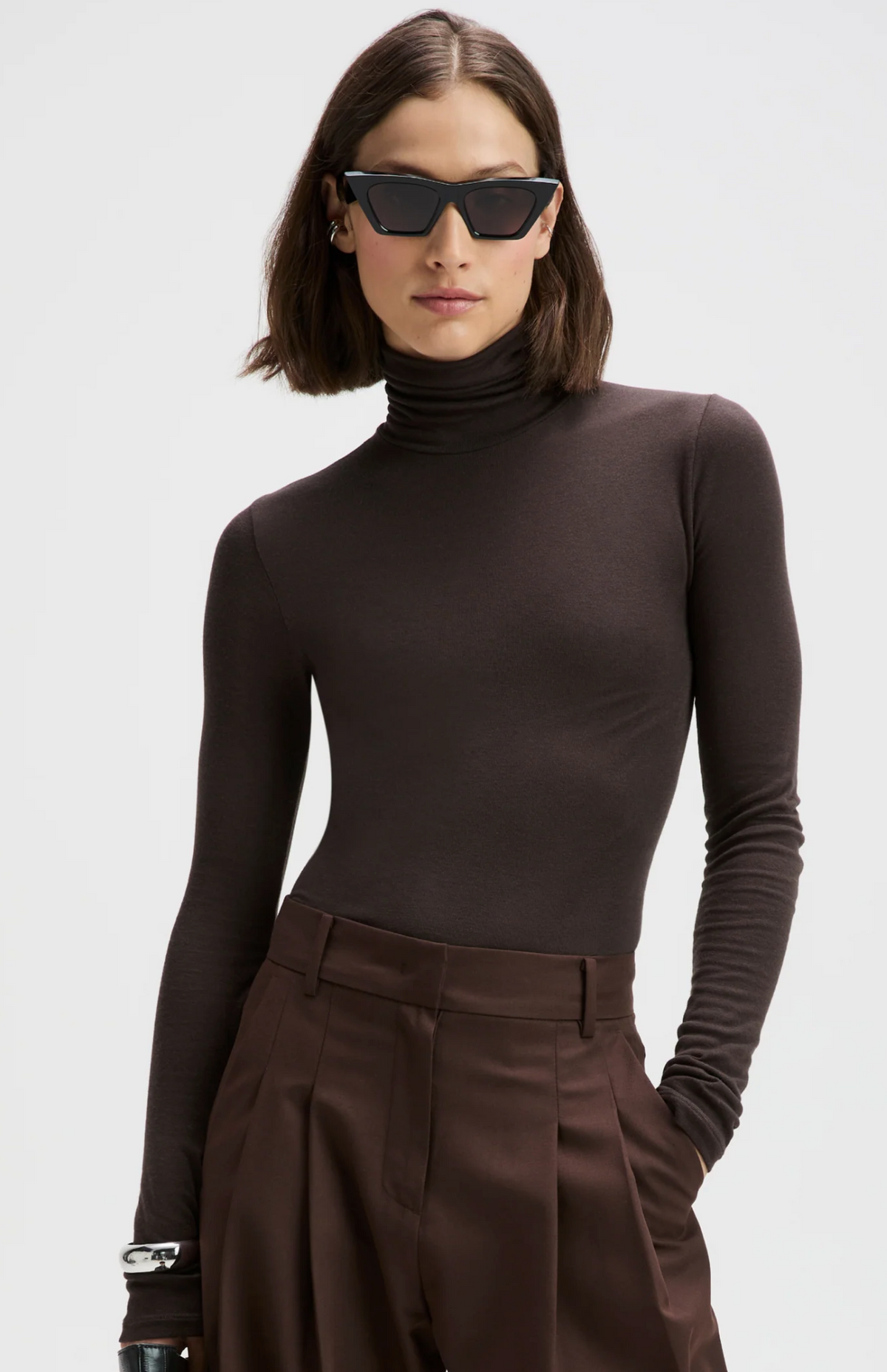 The Cashmere Turtleneck, Chocolate