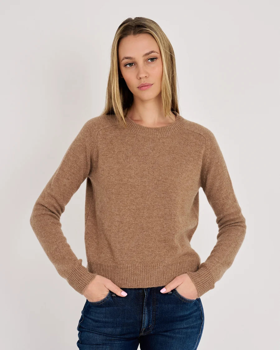 Mila Fitted Crew, Camel