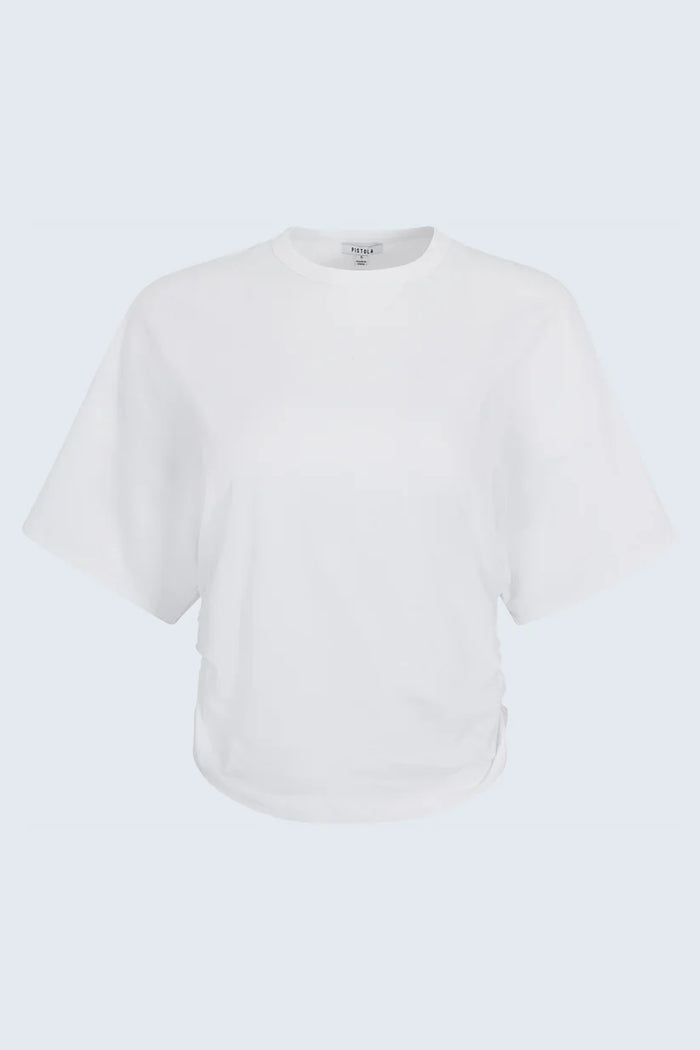 Veronica Tee, Le Blanc