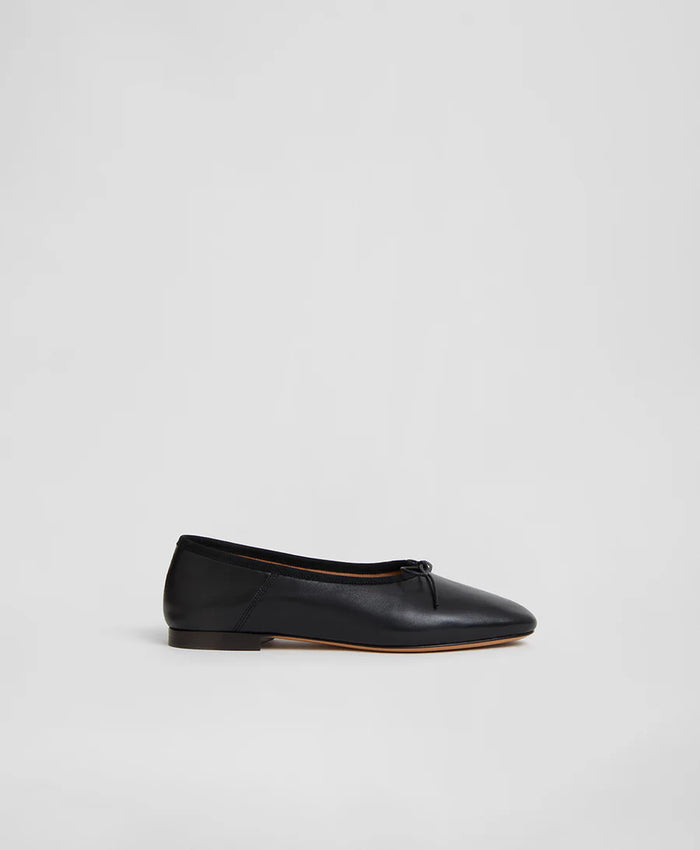 Dream Ballerina, Black