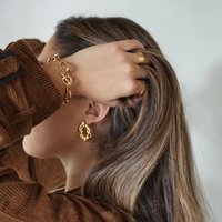 ELLIE VAIL Bracelet Allegra Chunky Oval Chain Toggle Bracelet Soho-Boutique