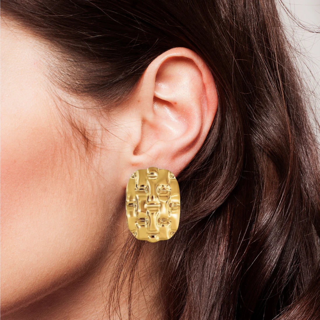ELLIE VAIL Earrings Adley Hammered Drop Earring, Gold Soho-Boutique