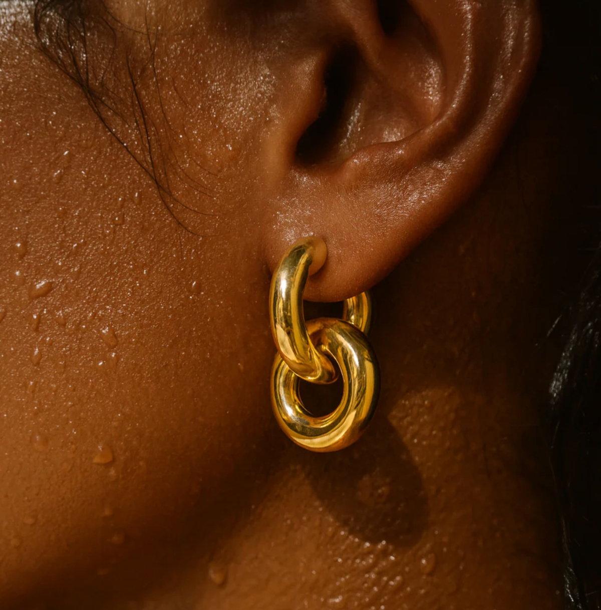 ELLIE VAIL Earrings Solana Interlocking Hoop Earring, Gold Soho-Boutique