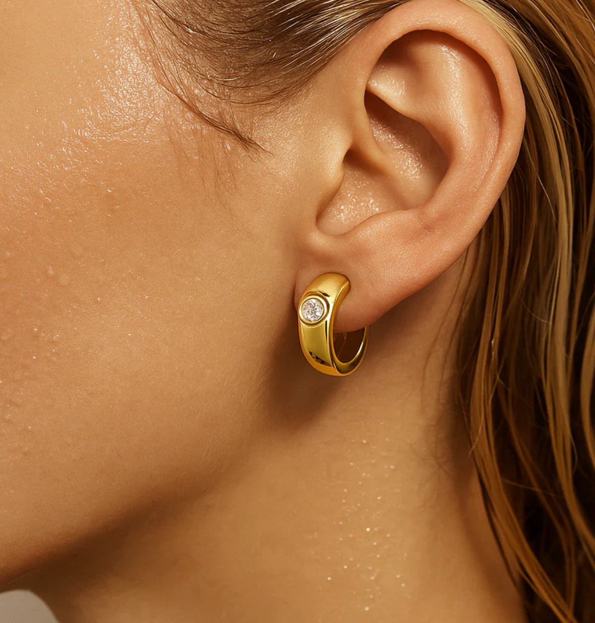 ELLIE VAIL Earrings Tasia Mini Hoop Earring, Gold Soho-Boutique