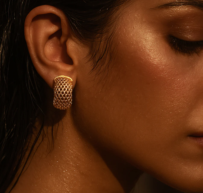 ELLIE VAIL Earrings Yanna Mesh Mini Hoop Earring, Gold Soho-Boutique