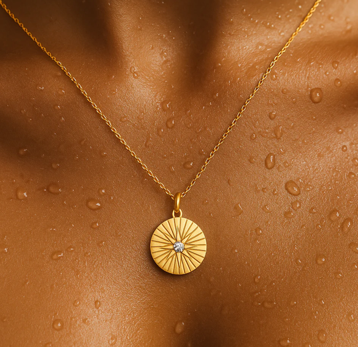 ELLIE VAIL Necklace Rue Sunburst Disc Necklace, Gold Soho-Boutique