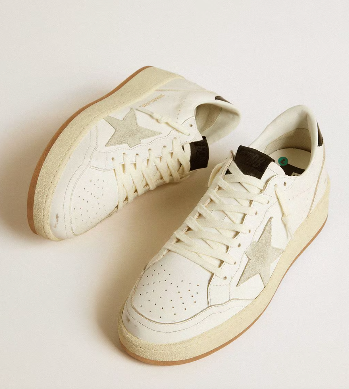 Golden Goose Deluxe Brand Sneakers Women's Ball Star with ice-gray suede star and glossy black leather heel tab Soho-Boutique
