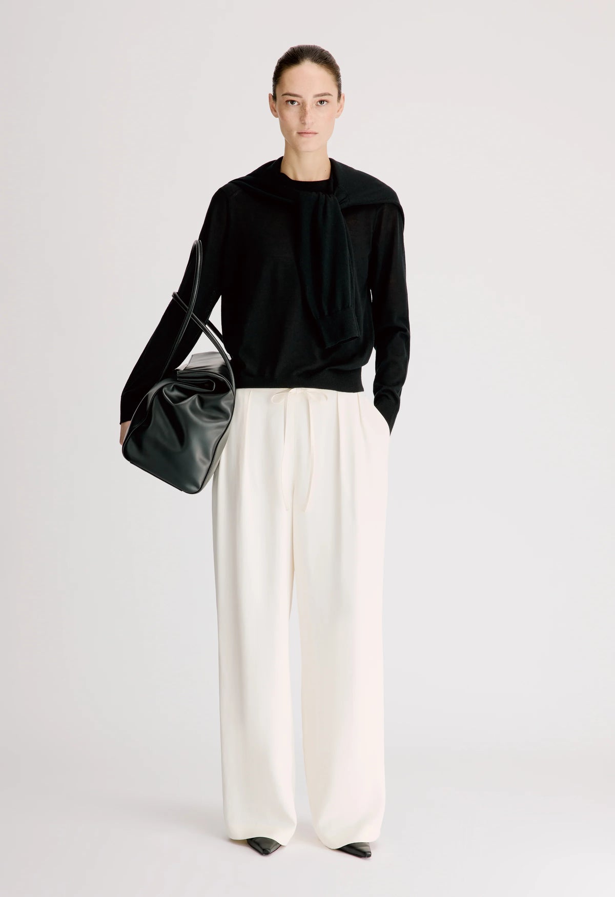 Loulou De Saison Sweater Ditto Cashmere Sweater, Black Soho-Boutique