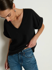 NATION LTD T-Shirt Stevie Cuffed V-Neck Top, Jet Black Soho-Boutique