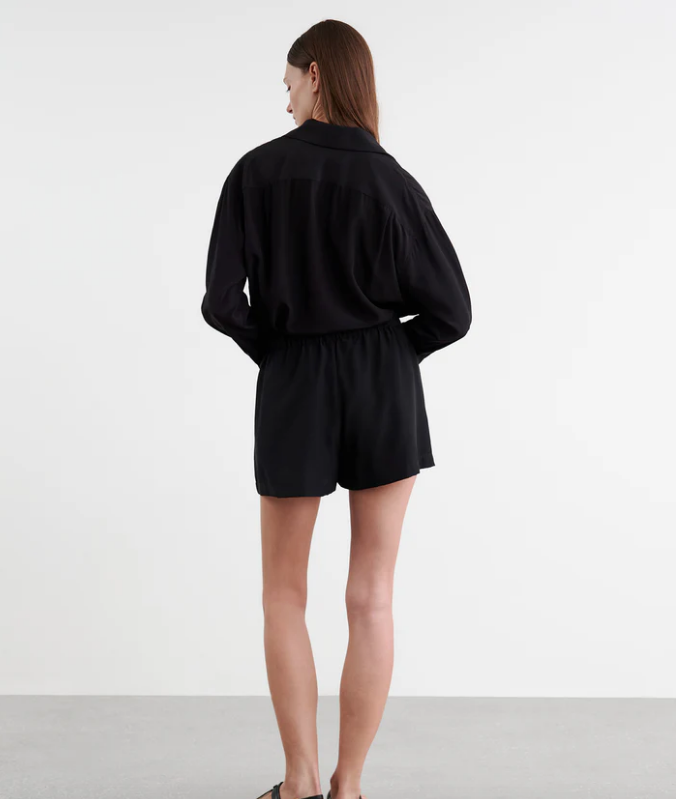 NILI LOTAN Shorts Frances Silk Short, Black Soho-Boutique