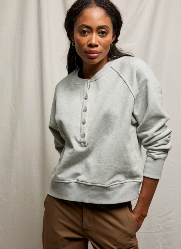 perfectwhitetee Sweatshirt Bowen Buttoned Top Soho-Boutique