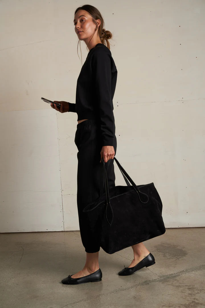 perfectwhitetee Sweatshirt Lucia Sweatshirt, True Black Soho-Boutique