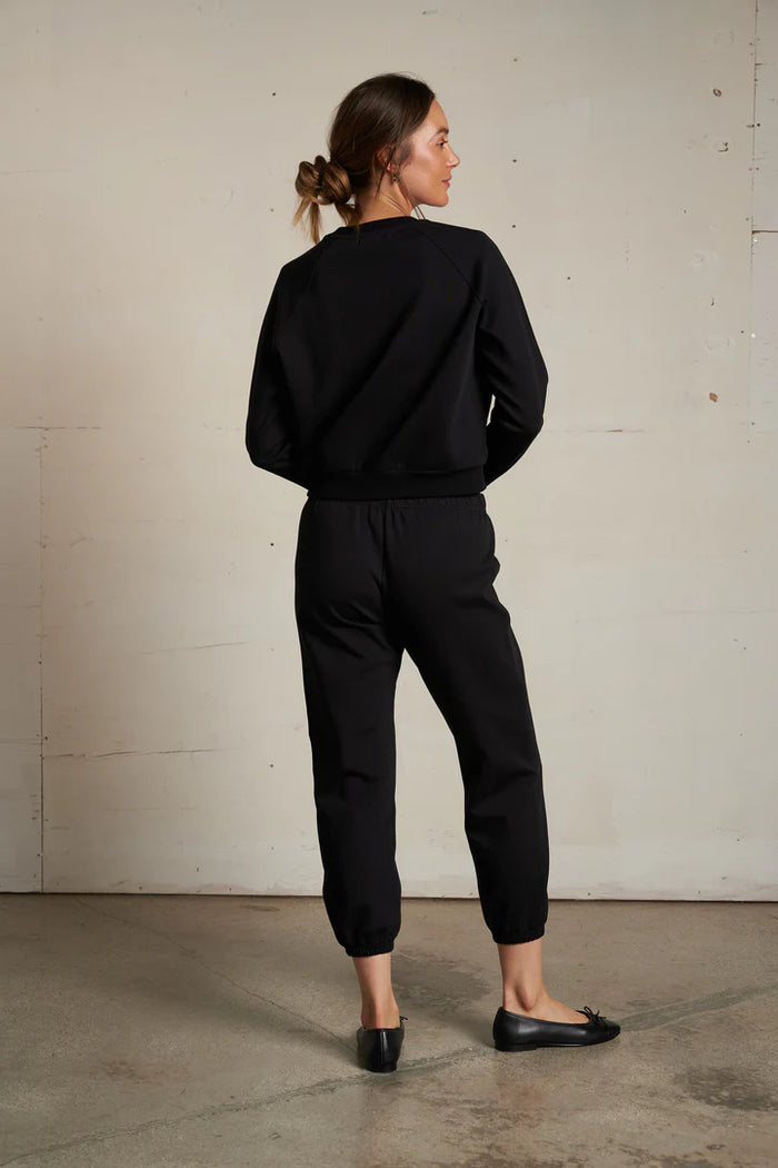 perfectwhitetee Sweatshirt Lucia Sweatshirt, True Black Soho-Boutique