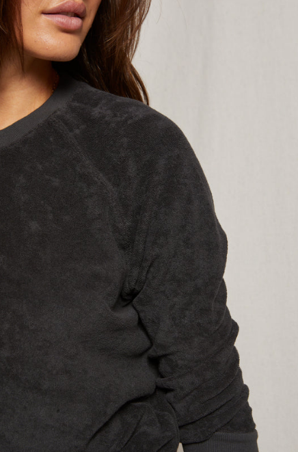 perfectwhitetee Sweatshirt Saylor Sweatshirt, Vintage Black Soho-Boutique