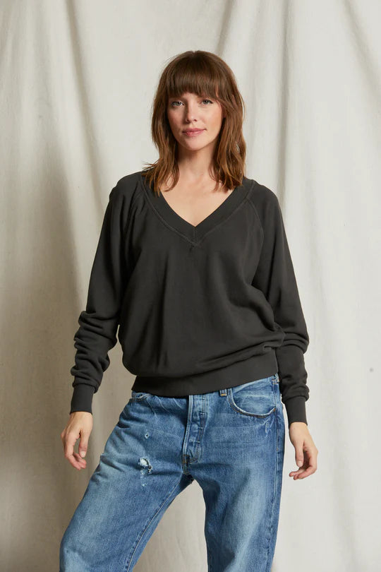 perfectwhitetee Sweatshirt Sinead V Neck Sweatshirt, Vintage Black Soho-Boutique