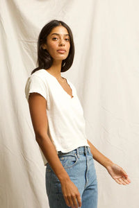 perfectwhitetee T-Shirt Alanis V-Neck, Bright Ivory Soho-Boutique