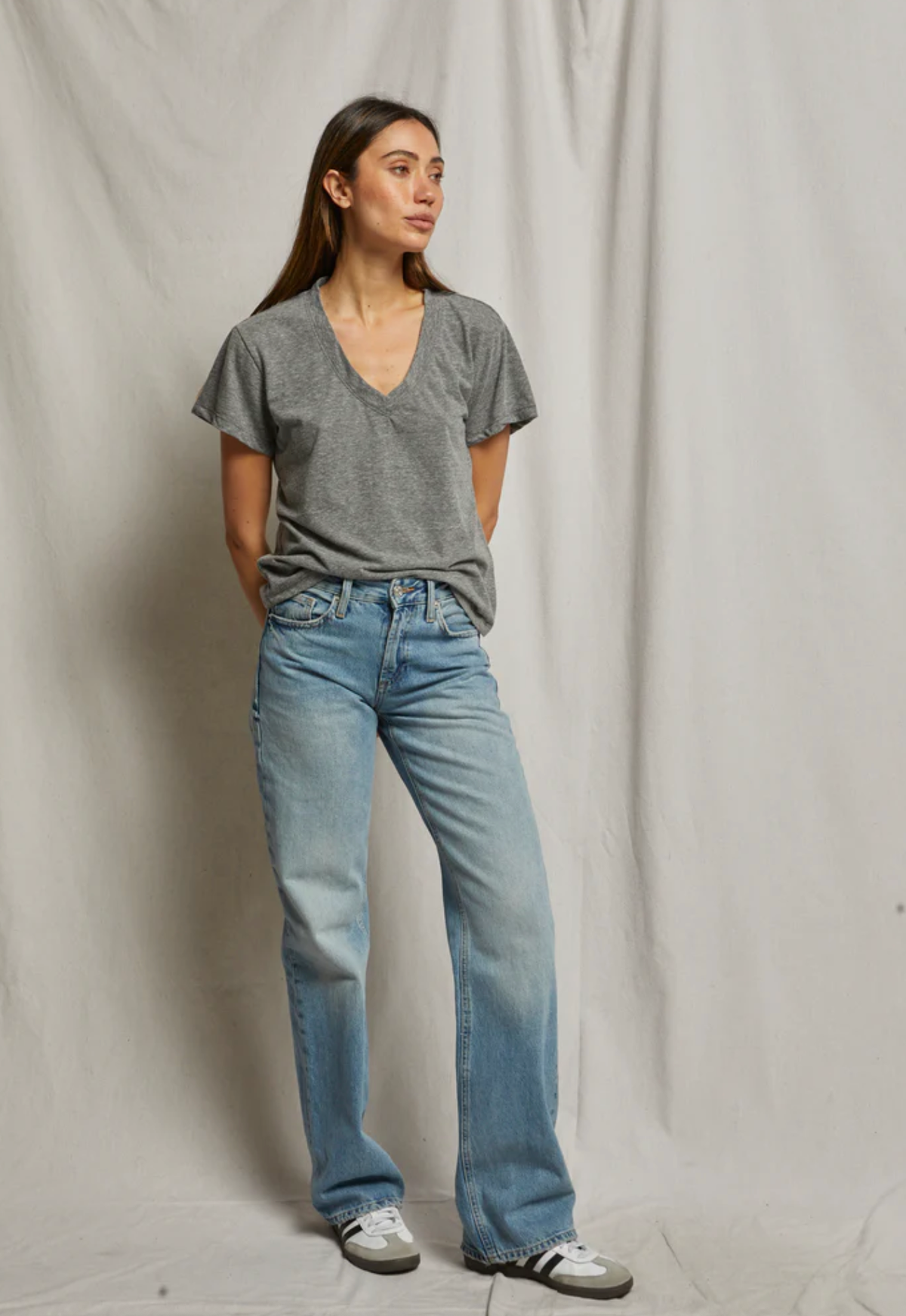 perfectwhitetee T-Shirt Hendrix V Neck, Heather Grey Soho-Boutique