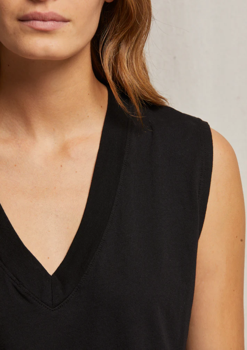 perfectwhitetee T-Shirt Margot Tee, True Black Soho-Boutique