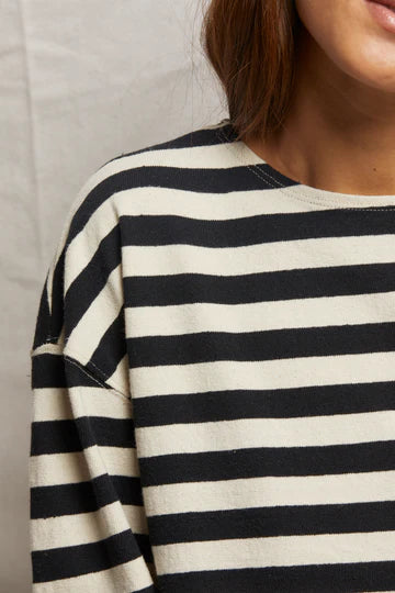 perfectwhitetee T-Shirt Taylor Long Sleeve, Black Natural Stripe Soho-Boutique