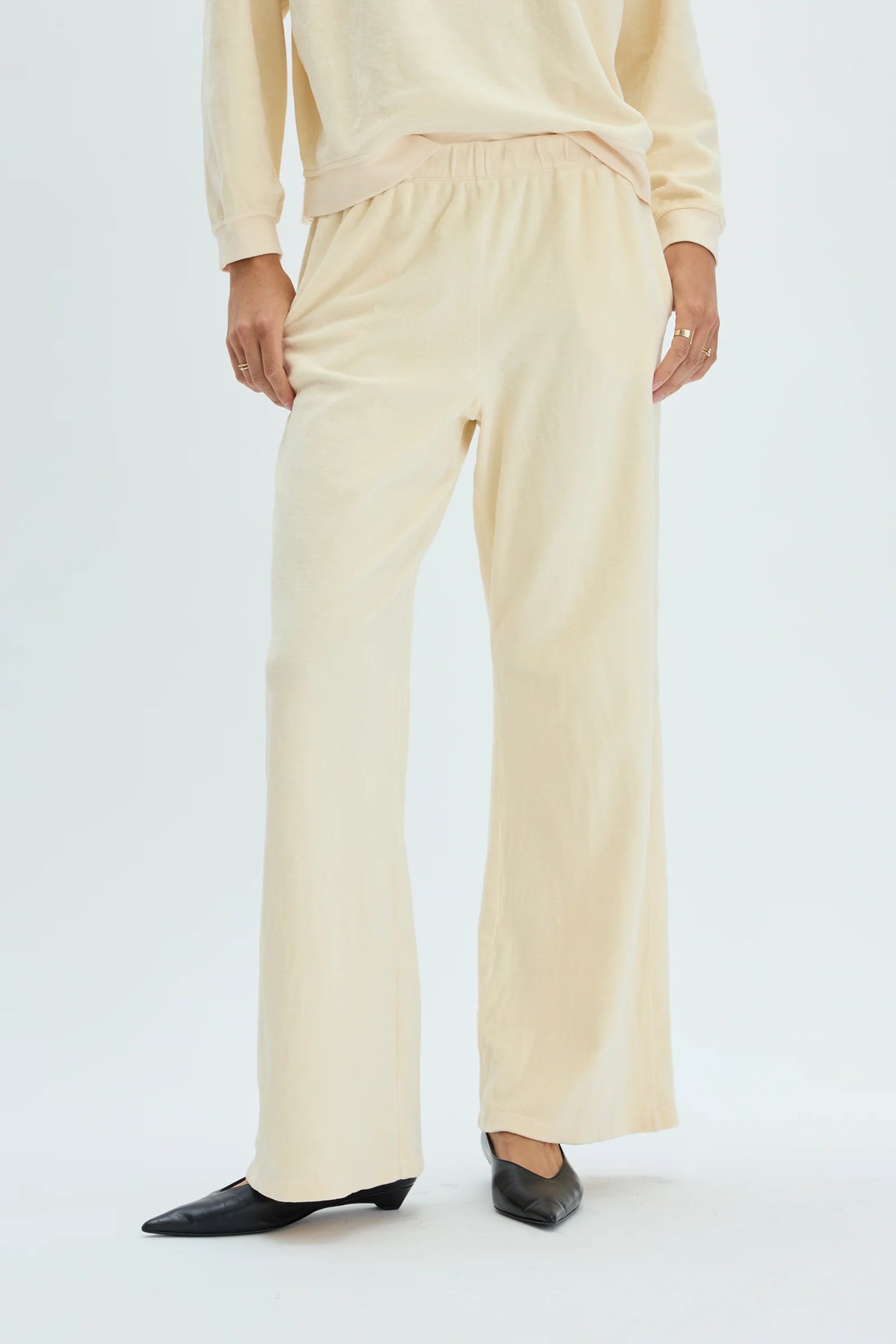 Raquel Allegra Pants Lux Tracker, Velour Sand Soho-Boutique