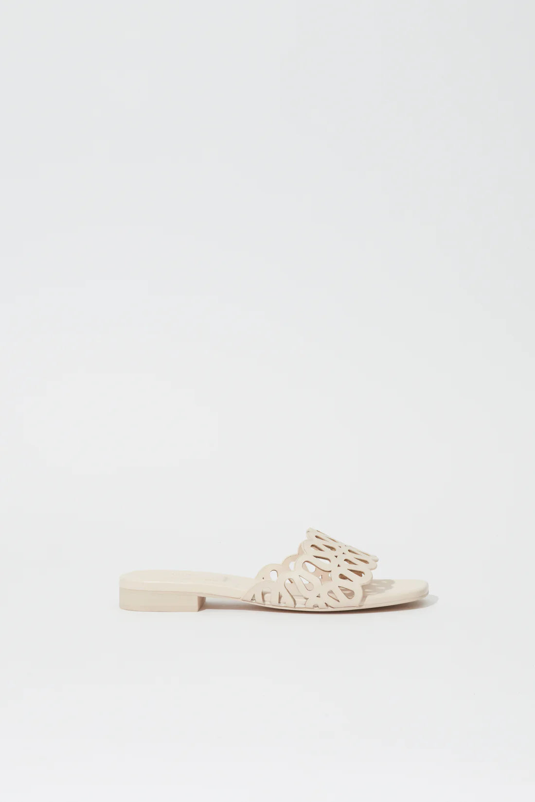 SIMKHAI Sandal Mccall Leather Flat Slide, Cream Soho-Boutique