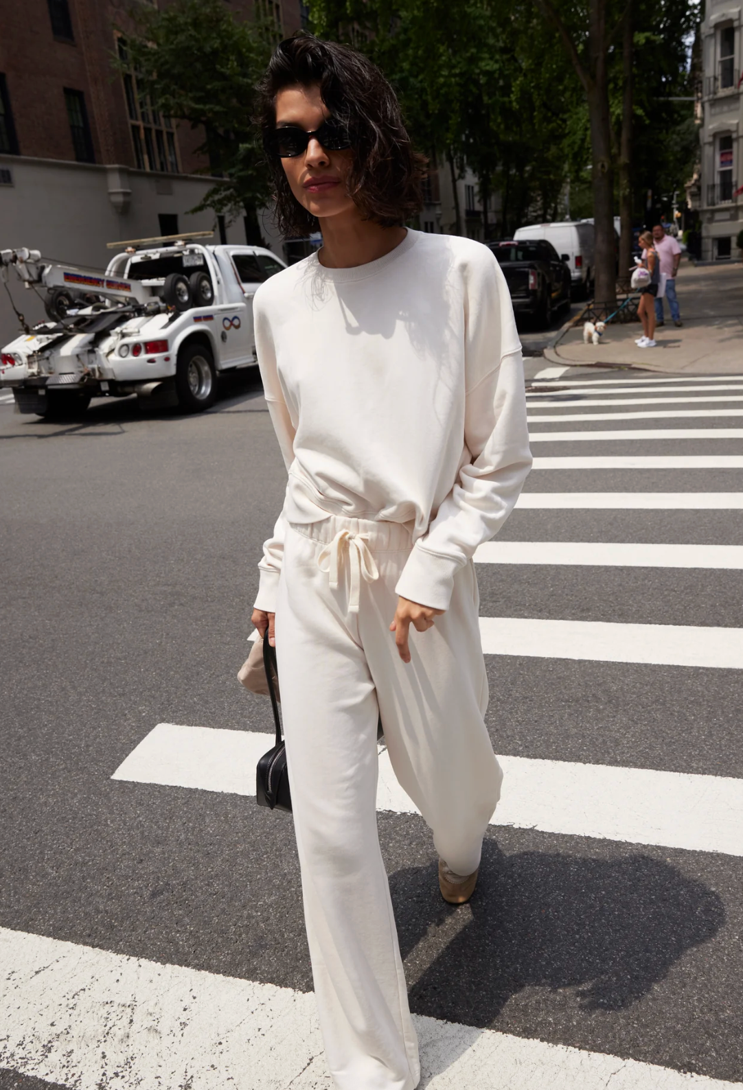 soldout.nyc Sweatshirt The Everyday Sweatshirt, Cream Soho-Boutique