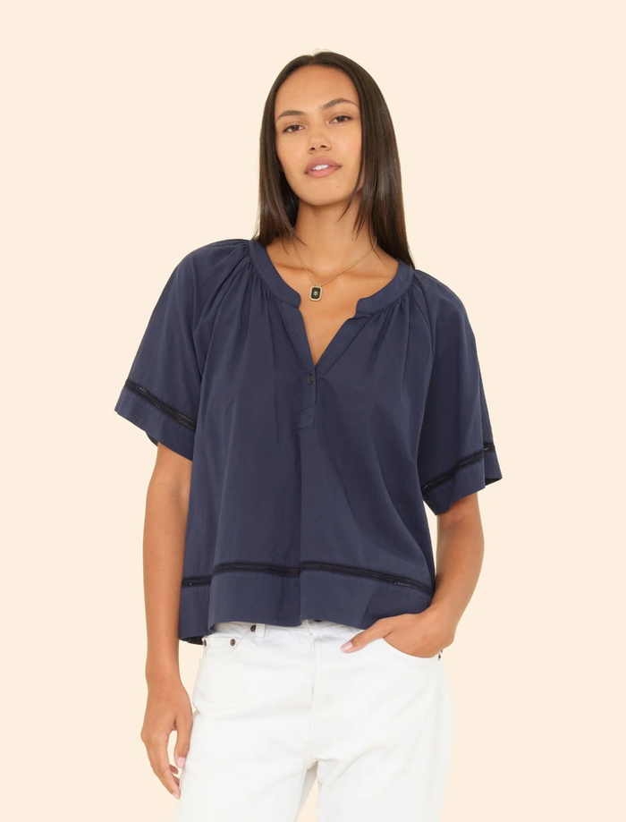 Xirena Shirt Sadie Top, Navy Soho-Boutique